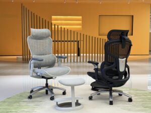 H21 footrest single using relex legs exclusive BIFMA certificate Linkyou brand multifunctional manager chair